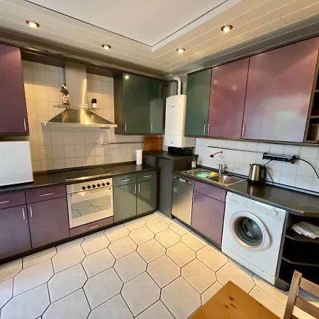 Purple Kitchen - Apartment Mit Grosser Wohnkueche Bremerhaven Extérieur photo
