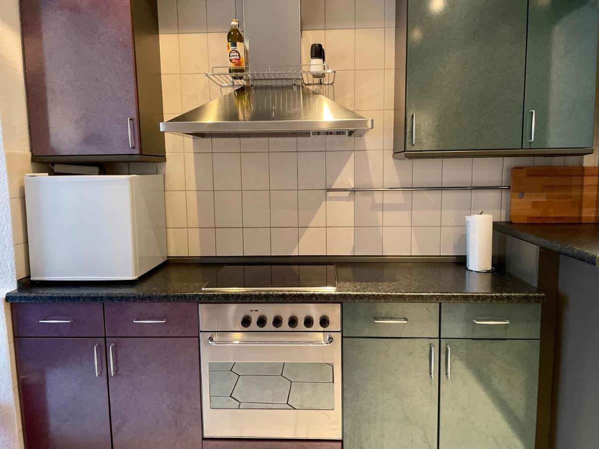 Purple Kitchen - Mit Grosser Wohnkueche Bremerhaven